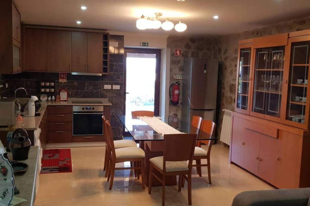 הוילה Moimenta da Serra Casa Bento Moura Portugal מראה חיצוני תמונה