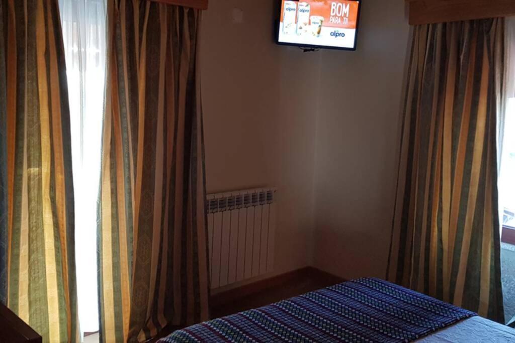 הוילה Moimenta da Serra Casa Bento Moura Portugal מראה חיצוני תמונה